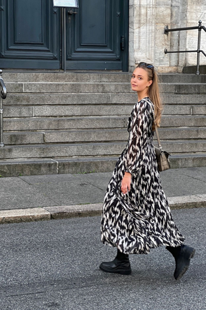 Louise Cheer Vibe Dress